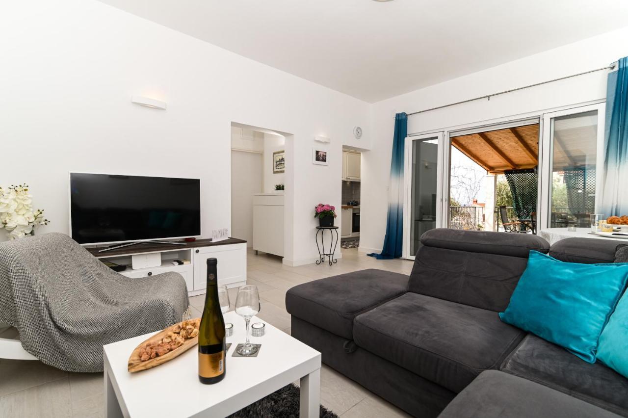 Holiday House Dijana, Kanica 로고즈니차 외부 사진